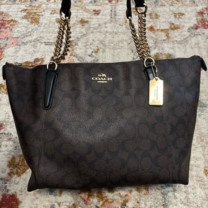 Coach Ava Chain Tote in color Signature Canvas
